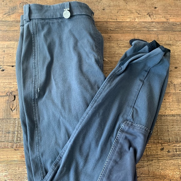 Pikeur full seat grey gray breeches. Size 32L long